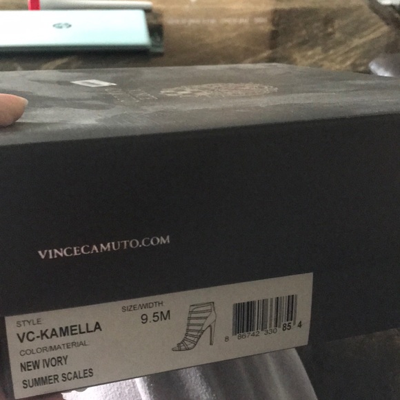 Vince Camuto White Heels - Picture 7 of 7